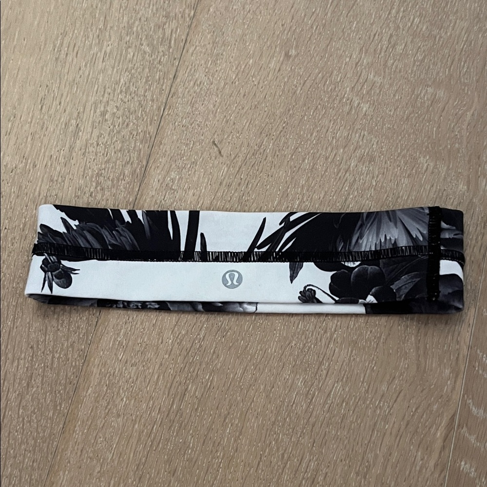 Lululemon Athletica Black and White Headband